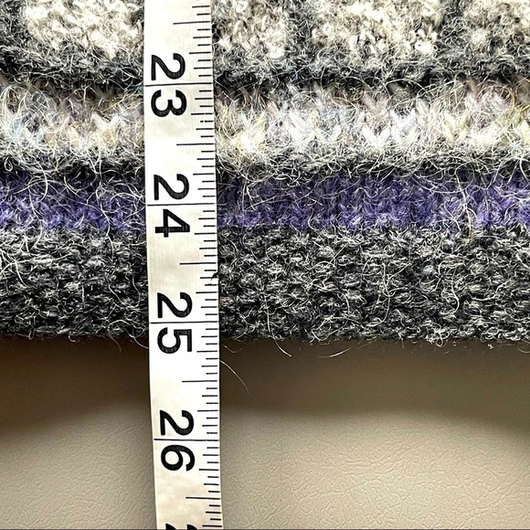 Portraits by Northern Isles Hand-Knit Cardigan | Button Down - Picture 10 of 10